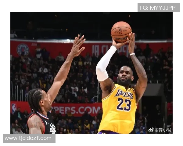 詹姆斯回忆经济困境：无从冒险的艰难选择与人生感悟